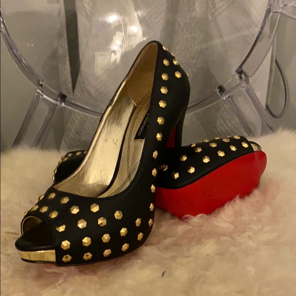 Momoco red bottom black gold studs heels